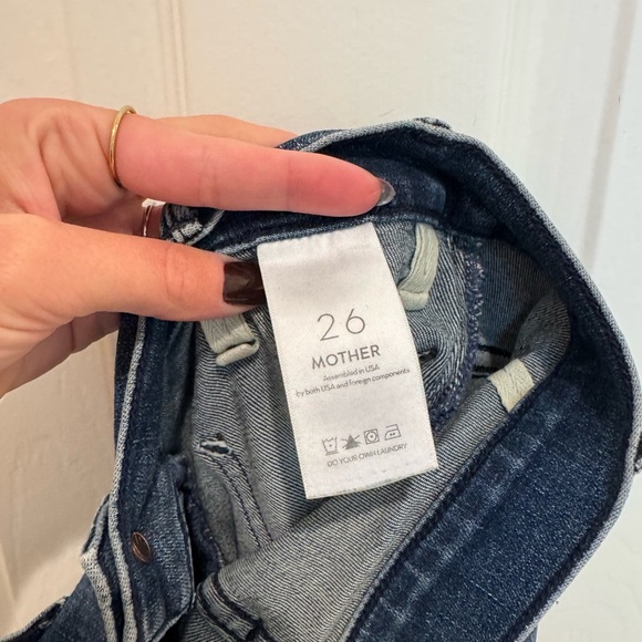 A1. MOTHER Hustler Patch Pocket Ankle Fray, Out for the Evening Blue Jeans - Picture 9 of 9